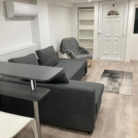 Apartment Dobozi